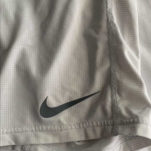 Nike Pro Dri Fit Men's Training Shorts White Mens XL Sliding Workout - Picture 3 of 5